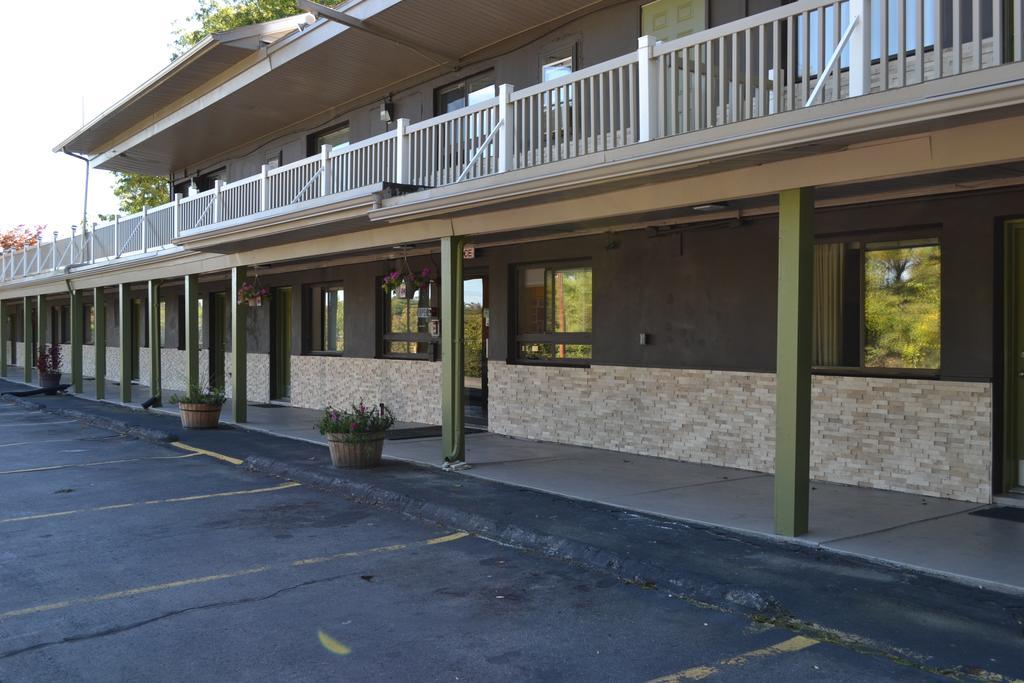 Mount Holyoke Inn Екстериор снимка